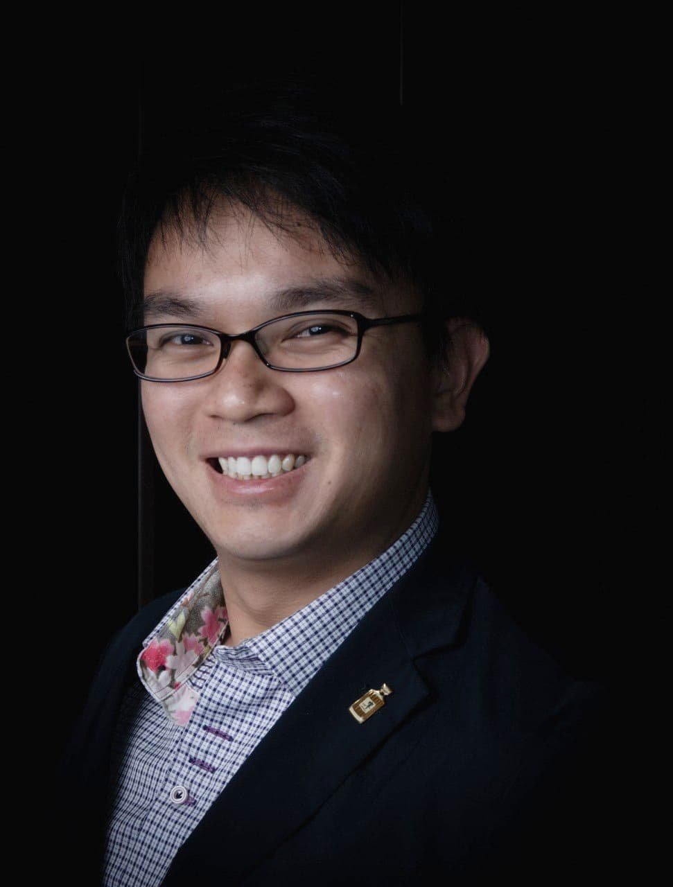 Chris Corporate Dark Chris Puan Corporate Photo